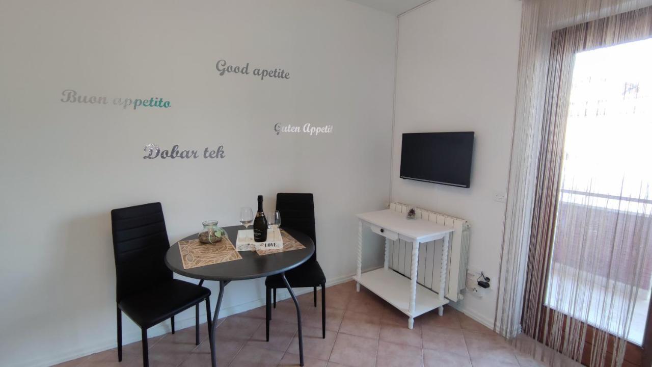 Apartments Marla Porec Luaran gambar