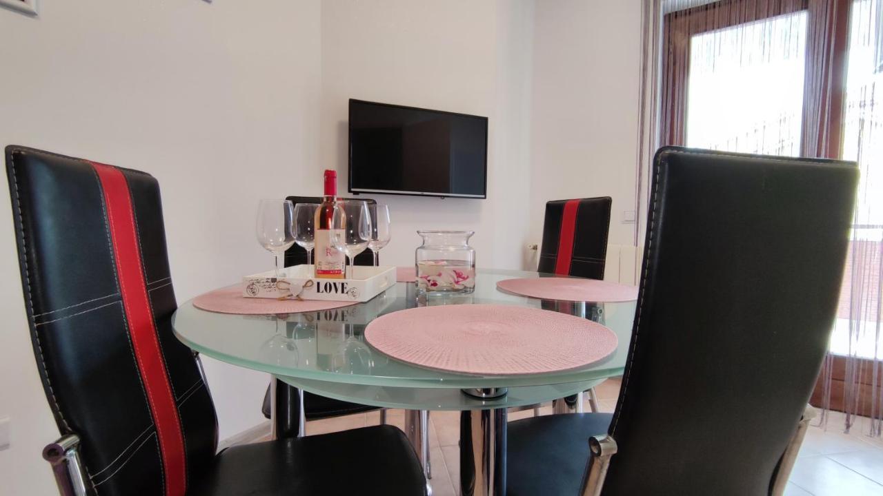 Apartments Marla Porec Luaran gambar